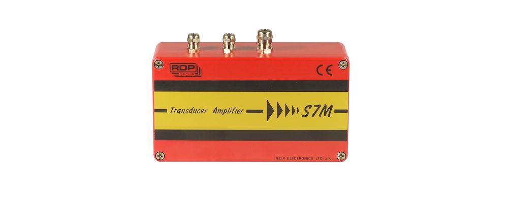 image of S7MZ 115/230V ac powered strain gauge transducer amplifier.